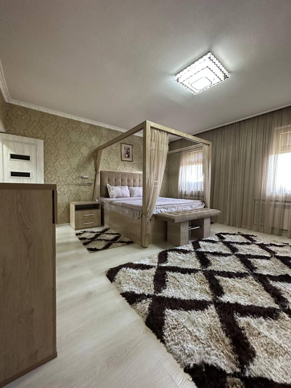 Hi-Tech Apartment In City Center Tasjkent Eksteriør bilde